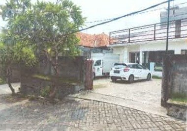 2 BIDANG TANAH DENGAN TOTAL LUAS 525 M2 BERIKUT BANGUNAN DI KOTA DENPASAR