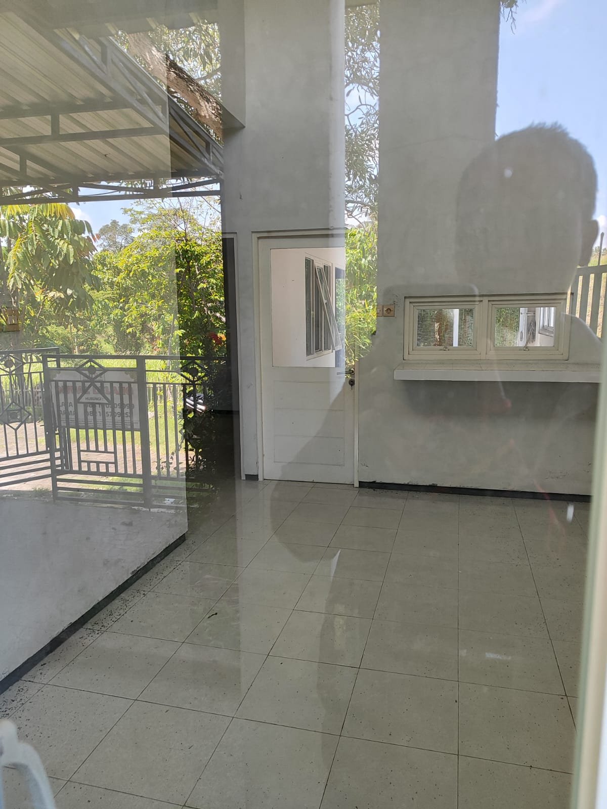 1 BIDANG TANAH DENGAN LUAS 109 M2 BERIKUT BANGUNAN DI KABUPATEN TABANAN 